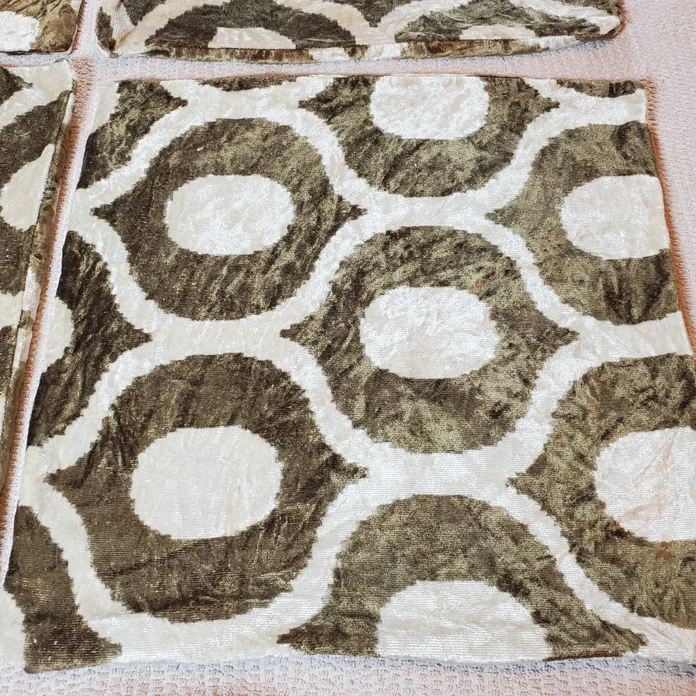 Pottery Barn Throw Pillow Shams Set Of 4‎  Geometric Olive & Beige Velvet 18x18